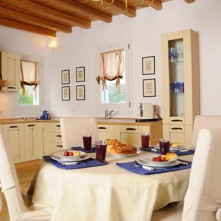 Kato Fellos Sleeps 8 With Pool Air Con And Wifi 别墅